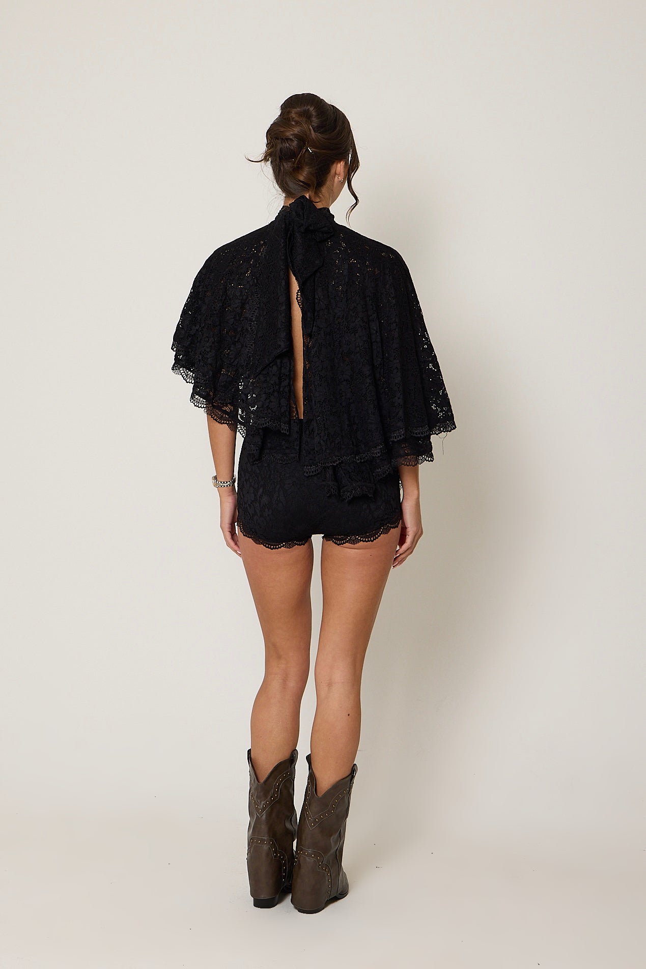 Carmen Lace Shorts | Black