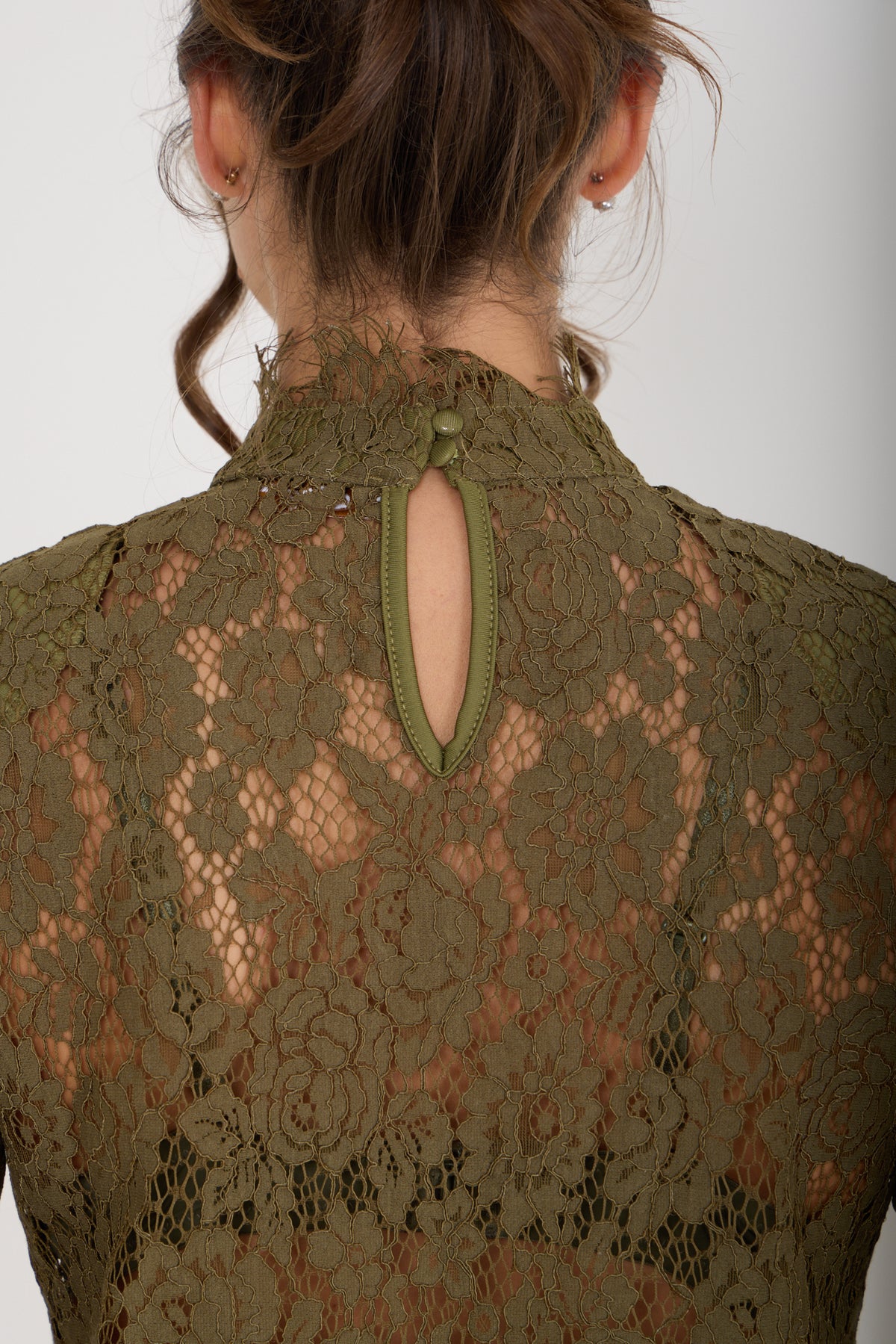 Isabelle Lace T-Shirt | Olive